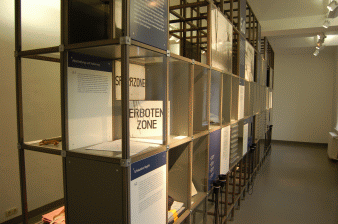 Ausstellung zum Stasi-Gefängnis Bautzen II, 2007, Bildarchiv der Gedenkstätte Bautzen
