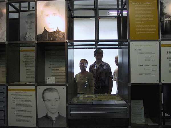 Ausstellung zum sowjetischen Speziallager Bautzen, 2004, Bildarchiv der Gedenkstätte Bautzen