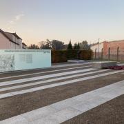 Das sanierte Memorial vor dem Fort Zinna (© StSG/Erinnerungsort Torgau)
