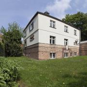 „Villa Rauchfuß“, Sitz der Stiftung Sächsische Gedenkstätten und ihrer Dokumentationsstelle Dresden (© Stiftung Sächsische Gedenkstätten | Foto: Uwe Zimmer)