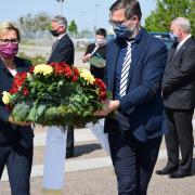 Stiftungsratsvorsitzende, Frau Staatsministerin Barbara Klepsch, und Sven Riesel, stellvertretender Geschäftsführer der StSG