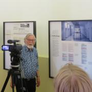 Filmaufnahmen in der Ausstellung des DIZ Torgau (© Archiv StSG/DIZ Torgau)