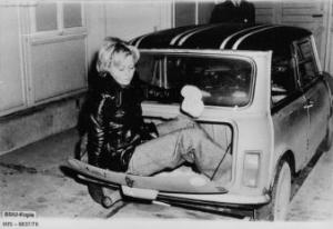 Foto: Die Stasi hält den Fluchtversuch von Christa Feurich fotografisch fest. | 