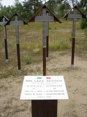 Gedenkort für die in Zeithain verstorbenen italienischen Gefangenen (Archiv der Gedenkstätte Ehrenhain Zeithain / Dieter Worgul)