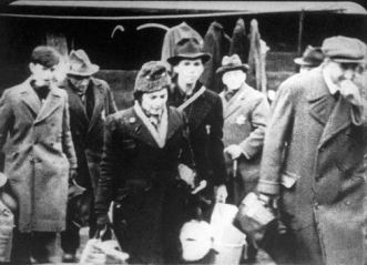 Reise Ins Ungewisse Zur Geschichte Der Nationalsozialistischen Judenverfolgung 1933 1945 Am Beispiel Dresdens Vortrag Von Marcus Gryglewski Gedenkstatte Ehrenhain Zeithain Stiftung Sachsische Gedenkstatten