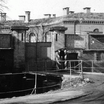 Wehrmachtgefängnis Torgau-Fort Zinna (Haupteingang), um 1938. Foto: Privatbesitz Norbert Lange
