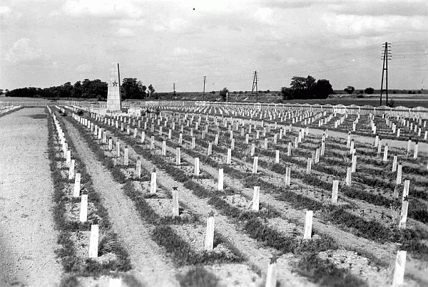 Grabanlage I Russenfriedhof Zeithain.